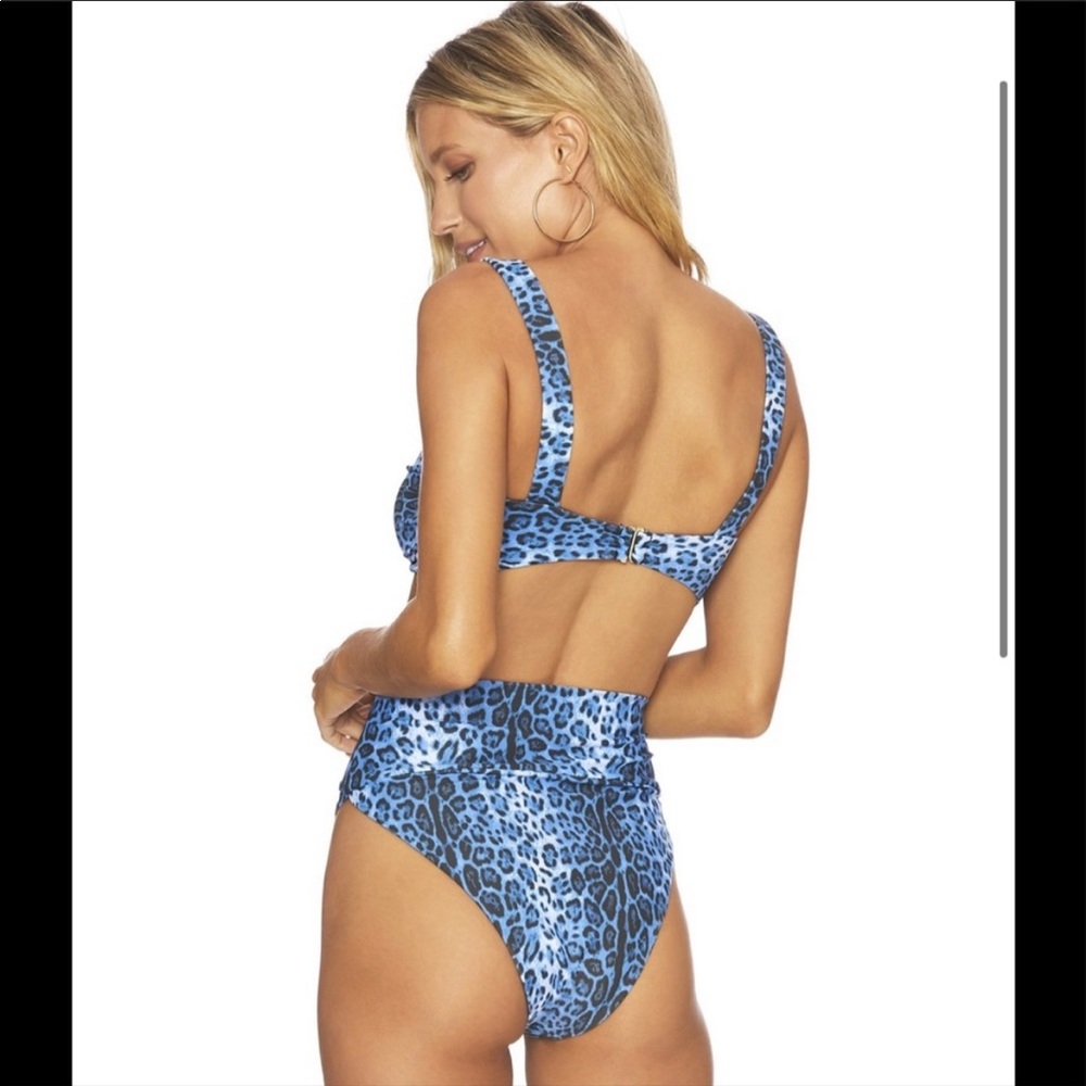 Beach Riot Sophia Top Blue Leopard - Picture 4 of 9